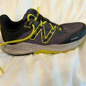 Boys new balance sneakers size 3